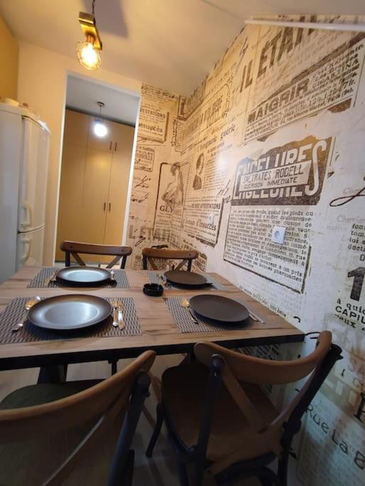 Blackwood Hill Apartment