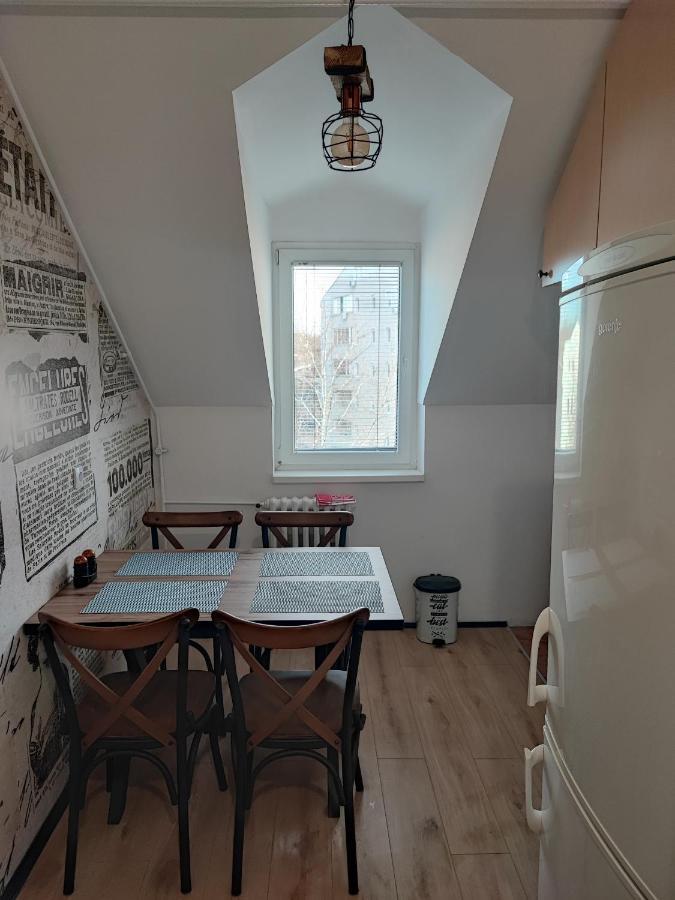 Blackwood Hill Apartment *
