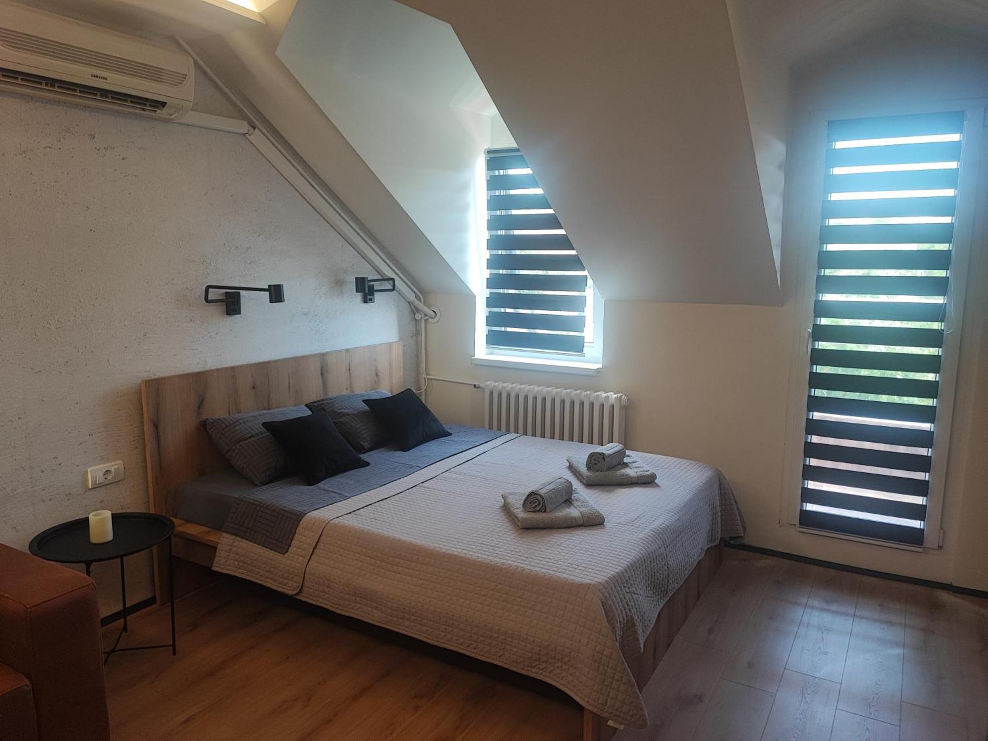 Blackwood Hill Apartment *